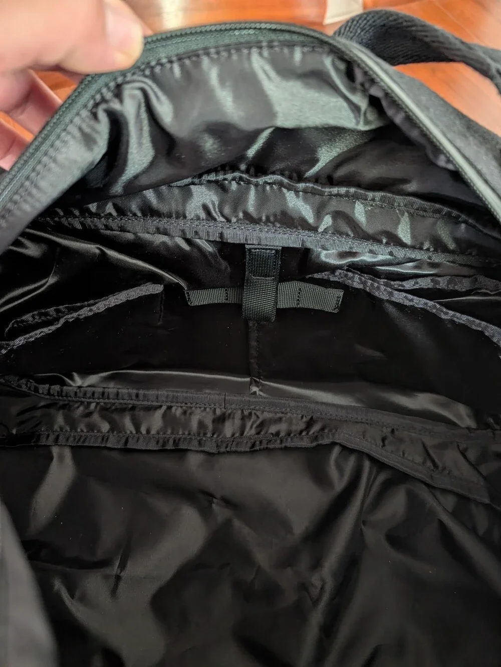 Lululemon Command The Day Duffle Bag 37L Hollywood Park Logo